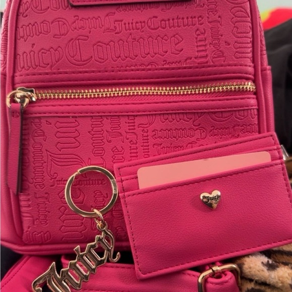 A New never worn juicy couture hot pink mini backpack with matching card case - Picture 3 of 3